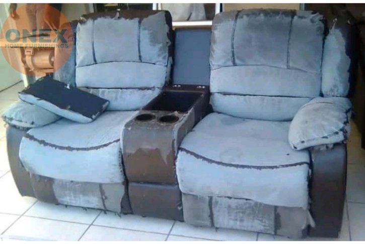 onexhomef's tweet photo. @johnnjenga Professional Recliner reupholstery/recovery! WhatsApp a pictures of your seats for a FREE no obligation estimate!
0726066795 https://t.co/fJXigr4wci