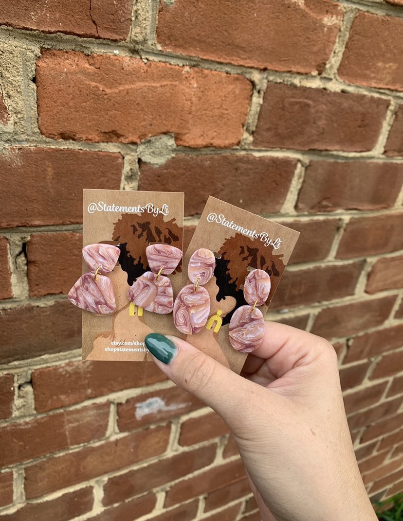 LittleLi_'s tweet photo. It’s my business’ second anniversary! Pls share and shop my anniversary restock! ❤️❤️ https://t.co/g3D70q7sFW
