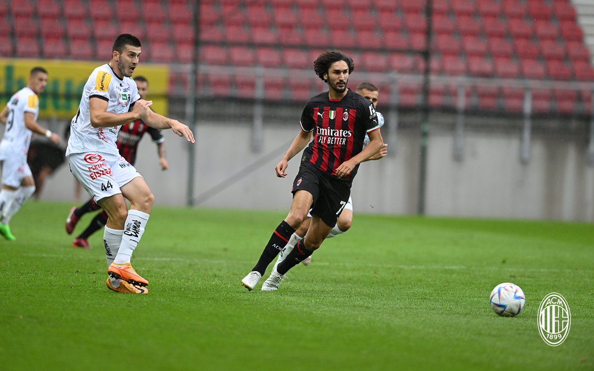 Ac Milan Adli Looking Lively In These Opening Exchanges Wacacm Sempremilan T Co Glwlkcun0v Twitter