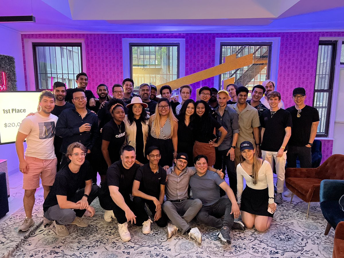 NPasquier's tweet photo. ✈️ It has been 10 days since I went back home from New York and the @launchhouse #HackHouse III
Seems like a good time to reflect on this experience
Life changing they say ? May very well be true

read on 👇 https://t.co/BWxAyAzemr