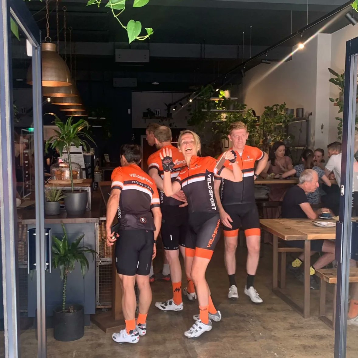 Sunday sunny 🌞🌞🌞 Sunday. Glorious if not brutally windy Sunday club rides out to Windsor and  the Surrey Hills this weekend. Long may this summer last!!