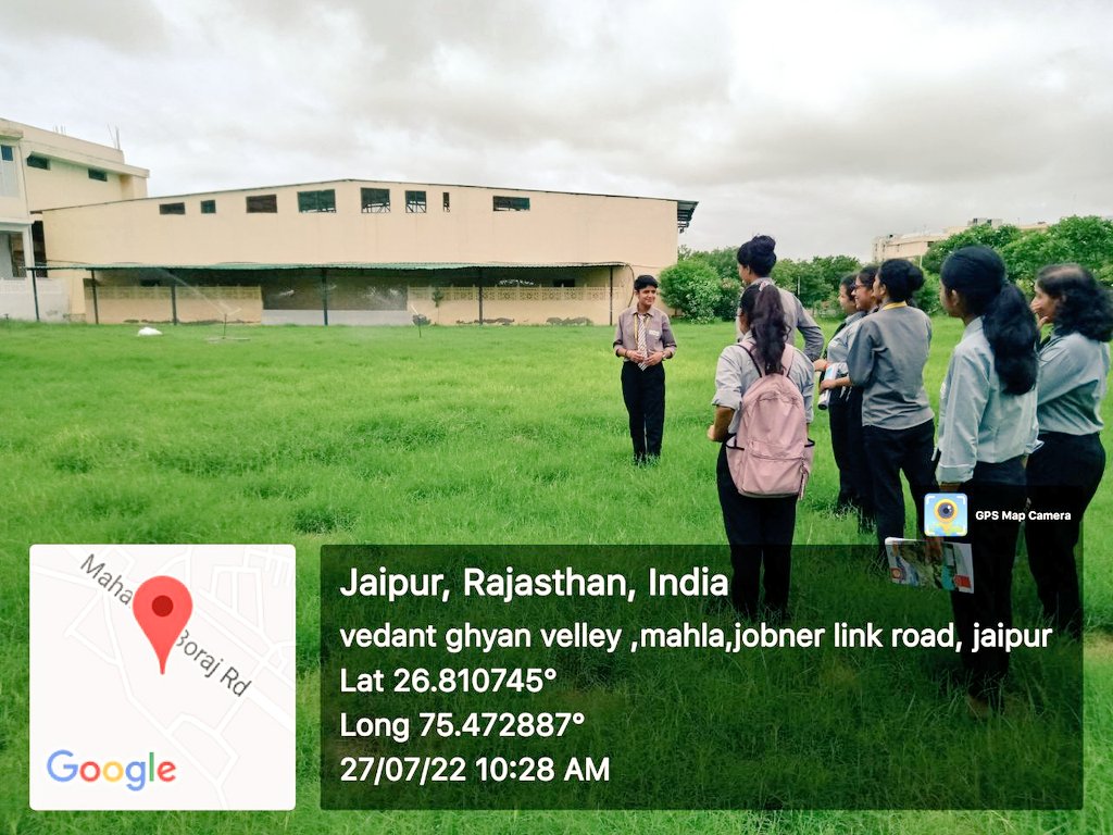 MeenaSharma2003's tweet photo. Internship day -7
 There is a lot of..beauty in recycling and reuse of water..
..Waste is not waste.. it's an opportunity to rethink,recycle and reuse..
#missionamritsarovar
#AICTE
#JVWU
#teamjvwu
#savewater https://t.co/0pW6Ifmp4K