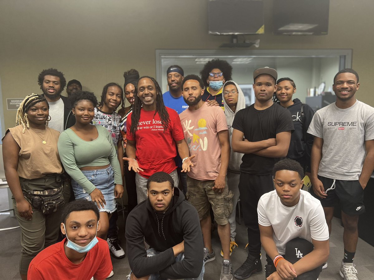 DCDPR's tweet photo. "If you can change the mindset, you can change a generation" -@iammrssamuels dropped by Deanwood Radio Broadcast w/ @wpgc Good Morning Show @jweemscomedy + #ToddB for a Q&A session with our program. Inspiring conversation for next gen journalists. #MorethanRec #DPRprograms https://t.co/KbdPhtSB8r