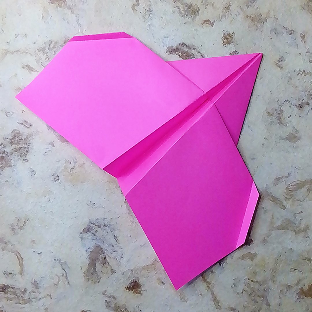 origamito_'s tweet photo. Enjoy your day with an #Origami airplane!:
https://t.co/dSk7x5qis5
.
.
.
#manualidades #handcraft #diy #handmade #papercraft #origamicommunity #ideasforkids #origamito #origami #paperfolding #happyfolding #foldingpaper #paperfold #paperlove #origamicraft #Airplane https://t.co/28pUQ7kKzW