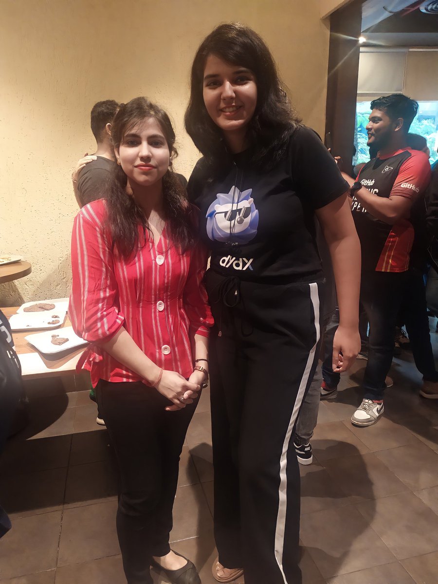 Itshrutimishra's tweet photo. And how can I forget her ✨👀
What a contagious smile! 😊
@dwvicy 
@GitHubEducation
#TechTab https://t.co/BgoUrwL1oX