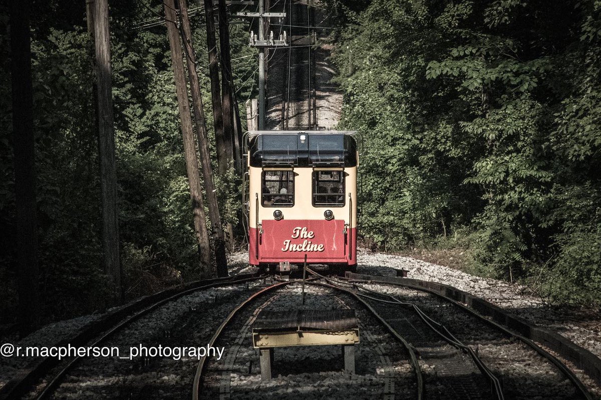 photo_macph's tweet photo. Some photographs from Chattanooga at the Incline Railway! 

#chattanooga #incline #train #birds #mountains #railway #tennessee #america https://t.co/9jyXTVwcbW