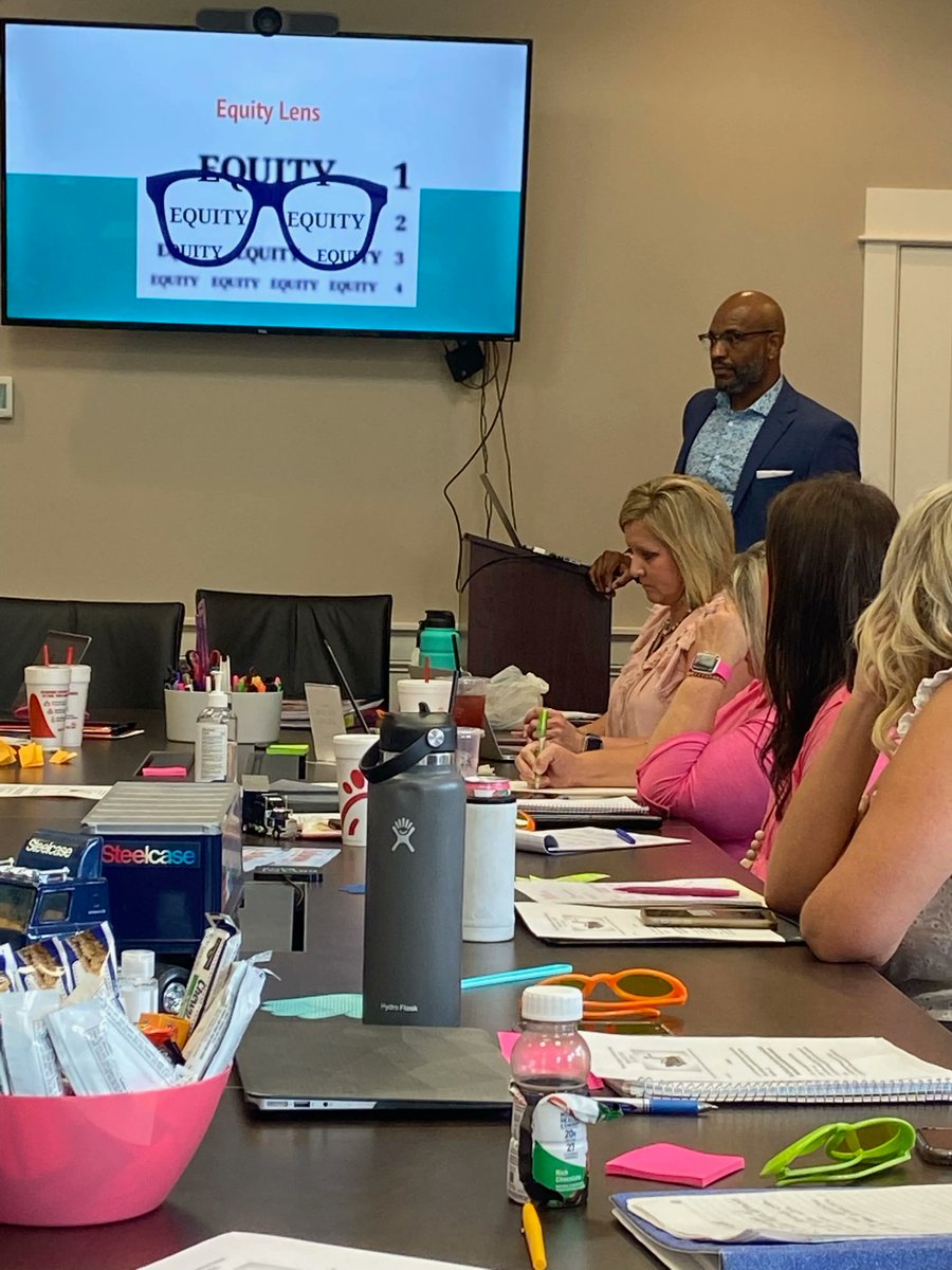 K1Education's tweet photo. Tanner Elementary ES leadership team &amp; Dr. Blair learned how to embed Diversity, Equity &amp; Inclusion practices in the school &amp; all classrooms that create culturally responsive, relevant, &amp; equitable instruction. #KidsFirstAlways #EquityisPOWER #DiversityisKEY #InclusionisVITAL https://t.co/pEx9qNDfGM