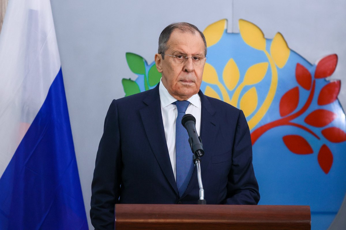 💬 Canciller Serguéi Lavrov: Los países occidentales tratan de paralizar el proceso histórico objetivo, la formación de un orden justo y democrático y de aferrarse a la evanescente perspectiva de un llamado mundo unipolar.

Sepa más 👉 t.me/MAERusia/619