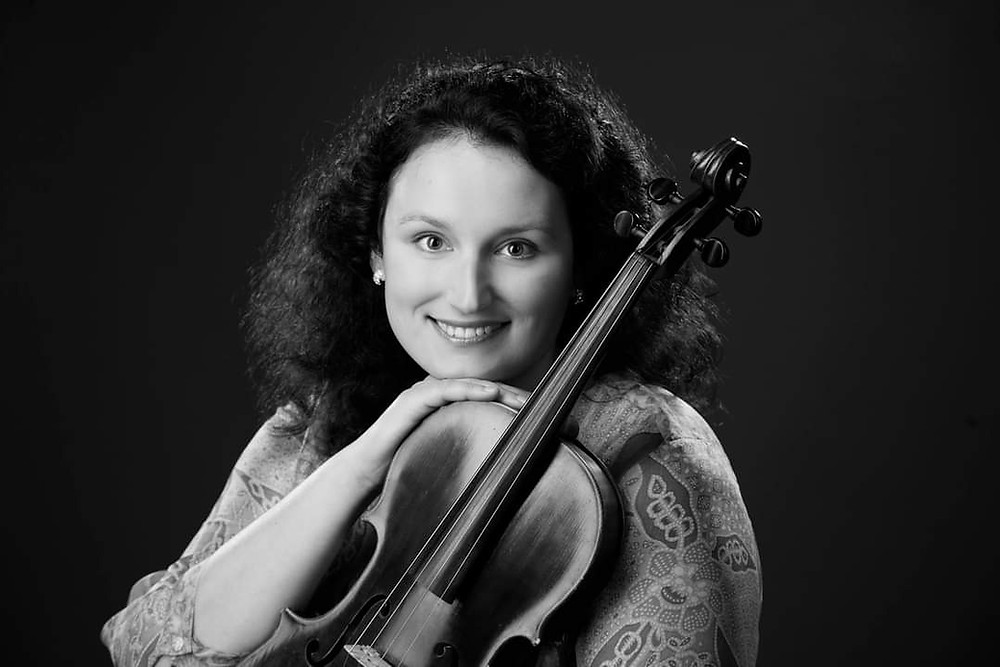 🎆The New Brunswick Summer Music Festival announces its first event of the 2022 season!

Violist #Natalia_Lubimova will entertain at the Garrison Night Market on Thursday, July 28 from 6 PM to 7:15 PM in a program of light classical music !!