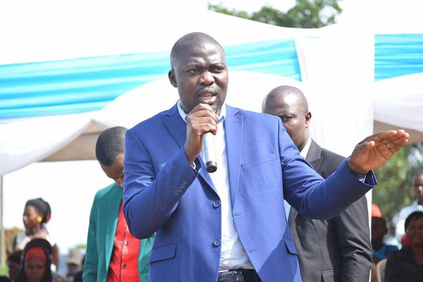 DNyeko's tweet photo. Bukoto Central MP Hon. Eng. @RichardSebamala who is @DPSecretariat1 NEC member
has today unveiled the "Taasa DP Yaffe,save our DP" shirts .The Democratic Party is the oldest political party in Uganda.
#SaveOurDP #UgandaKwanza #TaasaDPYaffe https://t.co/wwuDERCH0Q