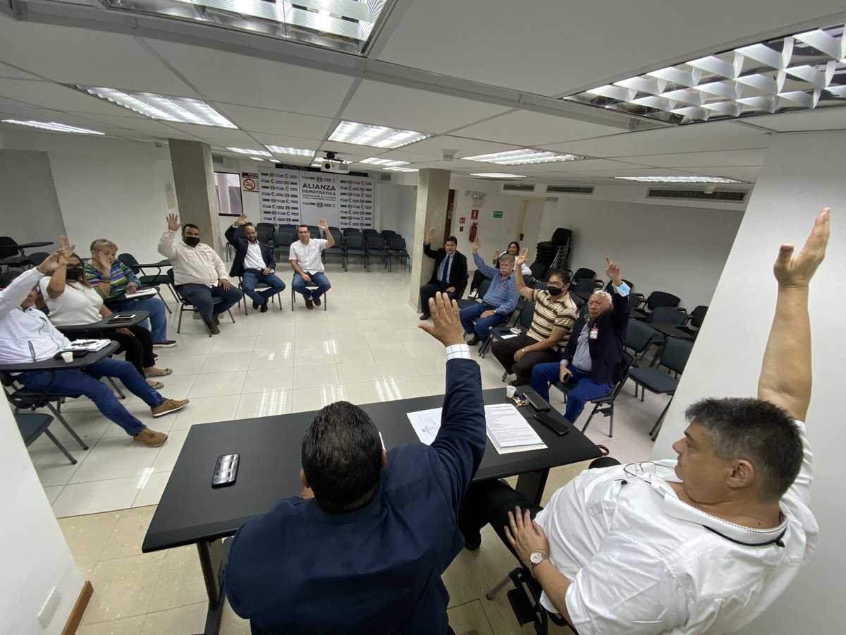 MAELECAD_VE's tweet photo. Se instala el #MAELECAD como órgano electoral operativo de #AcciónDemocrática, con presencia del Secretario Nacional de Organización @cleverlaraad, Sub Secretario General Nacional @OrangelSalasB, secretarios administrativos y 9 secretarios políticos del CEN. #CaminandoHaciaEl2024 https://t.co/4Z6EazxSSO