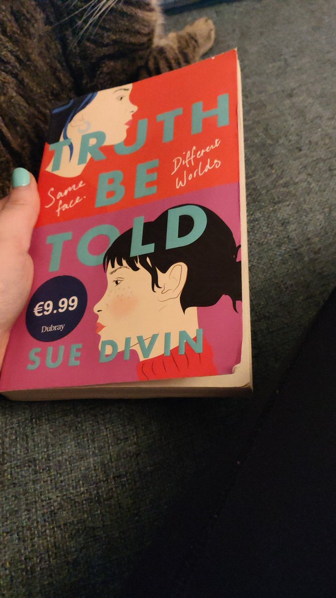 Ceolnasiog's tweet photo. @absolutelywrite 
Thank you for an incredible read ❤️
I was gifted this by a friend of mine and it's truly outstanding. Xx https://t.co/pcMJeJLgaB