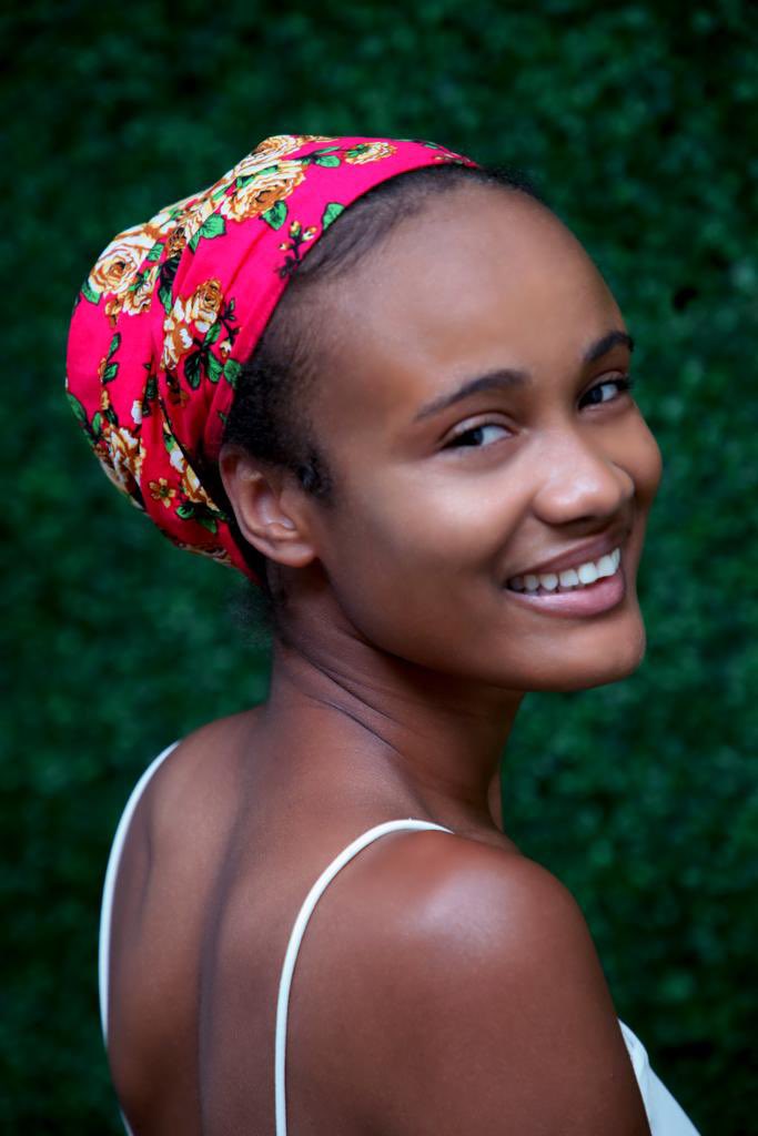NegesCollection's tweet photo. ROSIE ❤️

This classy floral head wrap is the perfect way to bring your head wrap game to the next level. Adding a splash of color to your outfit and instantly completing your look is very easy with this accessory.

*Handmade with love
*Made in Haiti

https://t.co/EDe6j5qyoa https://t.co/gzUMJEW0Uj