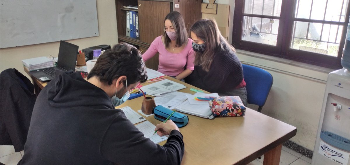 ExtensionUM's tweet photo. Luego de receso invernal, se reiniciaron las actividades en el Servicio de orientación al estudiante. Si estás por rendir o necesitas orientación en técnicas de estudios, te esperamos en Aristides Villanueva 773.
#orientación https://t.co/ipEgDCbExL
