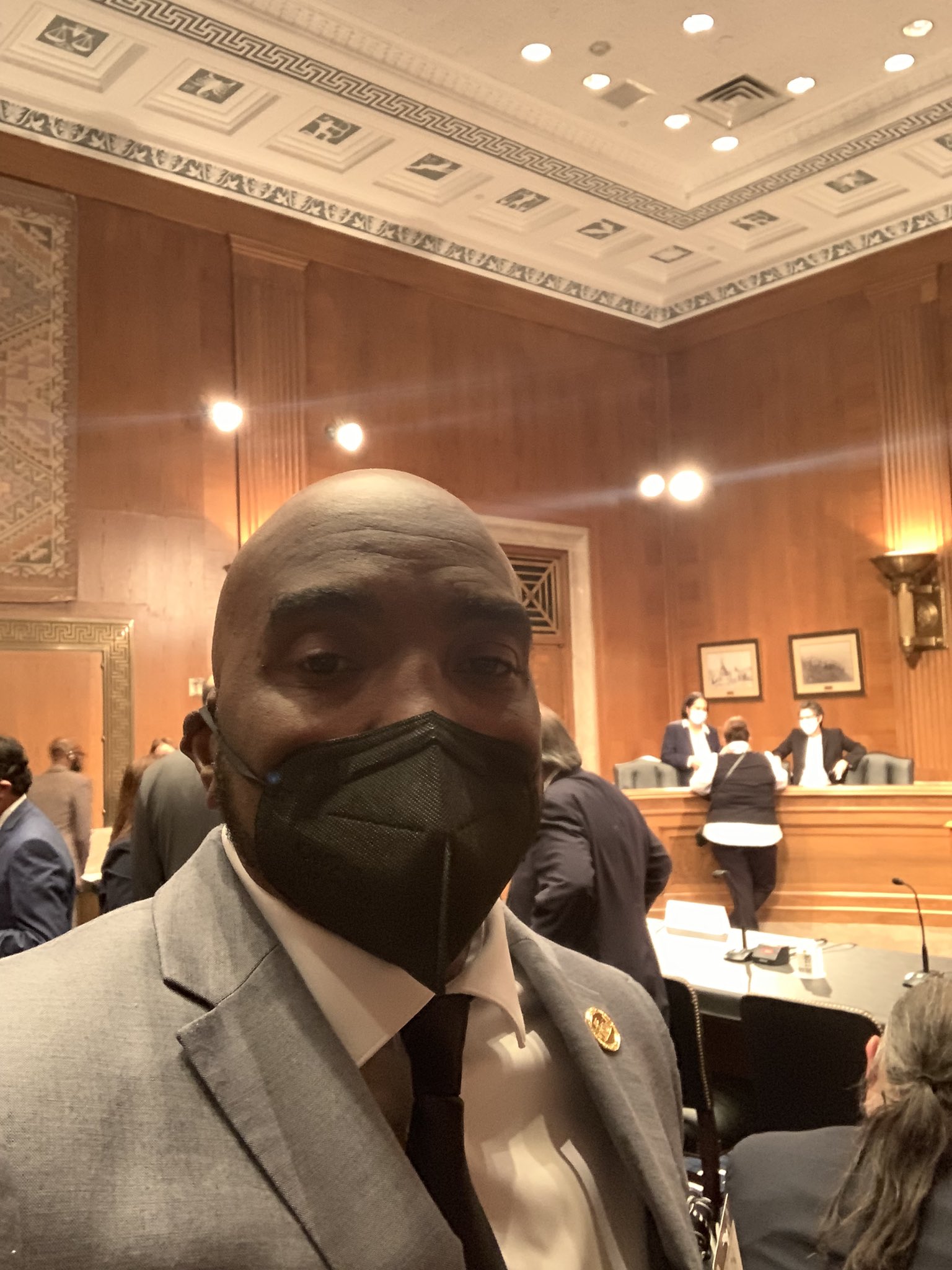 damario-solomon-simmons-on-twitter-i-am-in-the-room-to-listen-to-my