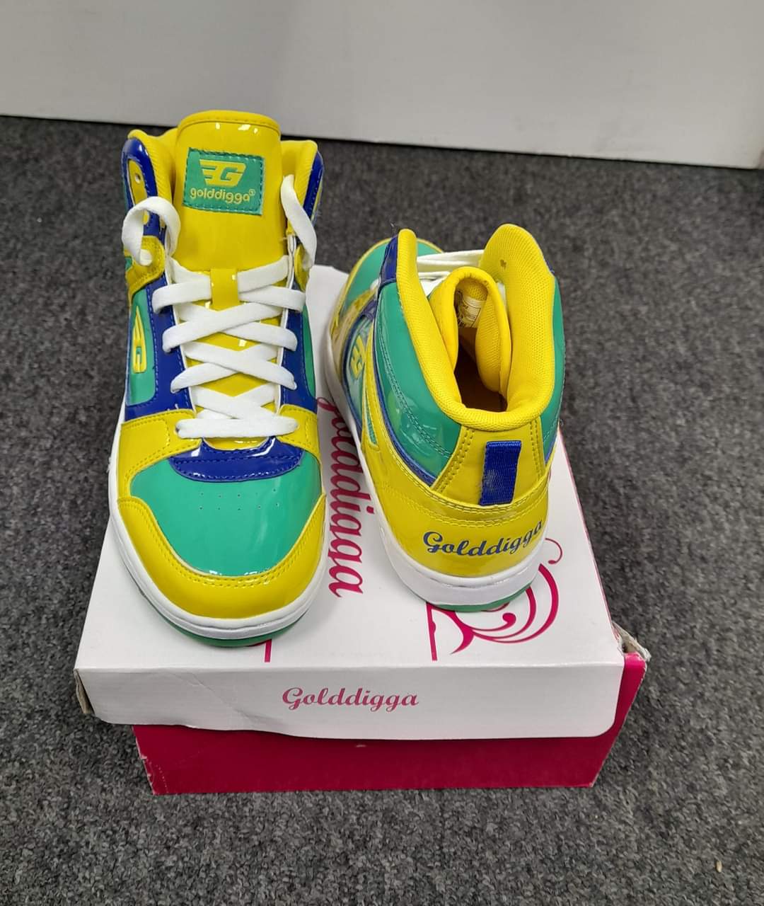 Golddigga trainers clearance