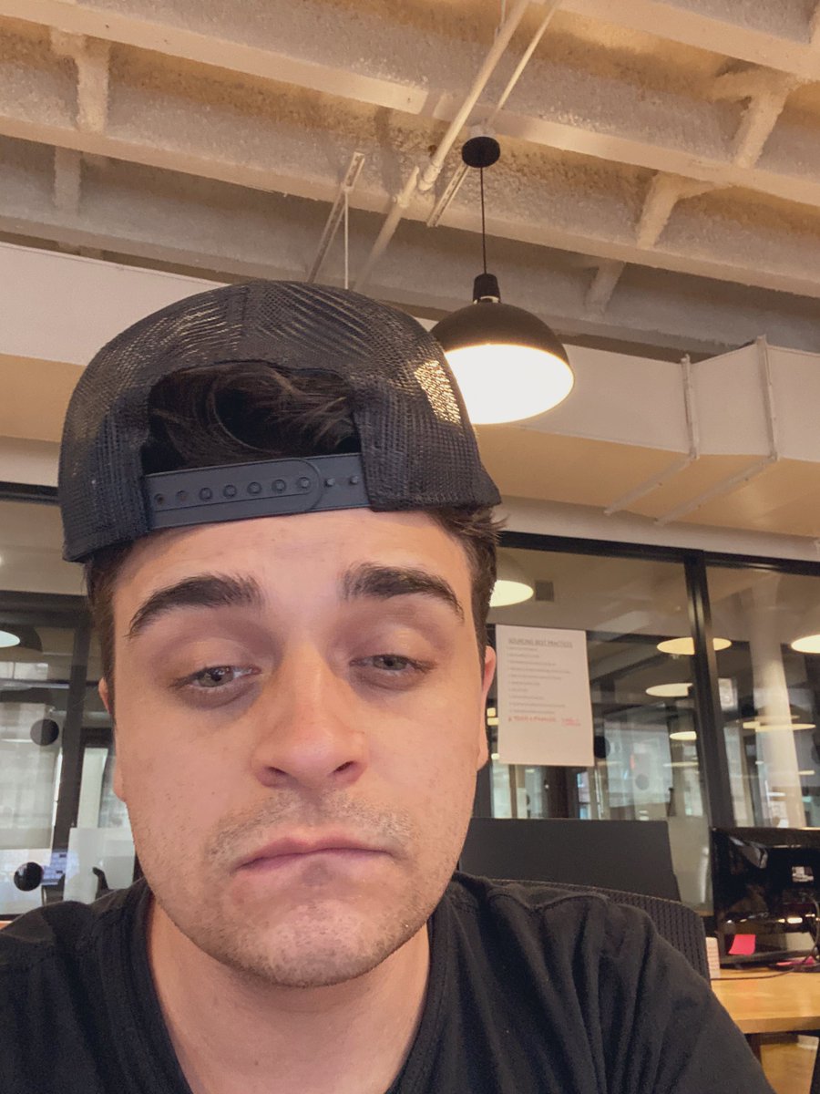 tyfrommass's tweet image. caught u staring, was it what I wearing?? Ahaha💯❤️‍🔥💸🙏🏻
Money moves and tips on drip if you DM in the next 32 seconds 😂😂fr