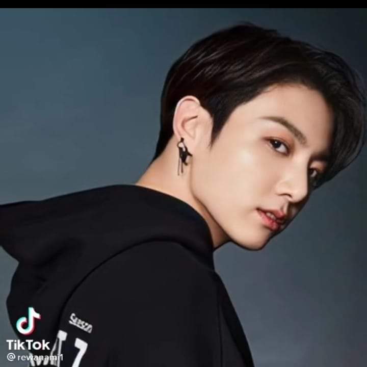 ربنا كرمكم بالمال والجمال لكن احنا الحمد لله ربنا كارمنا بالاسلام المسلم يوحد الله