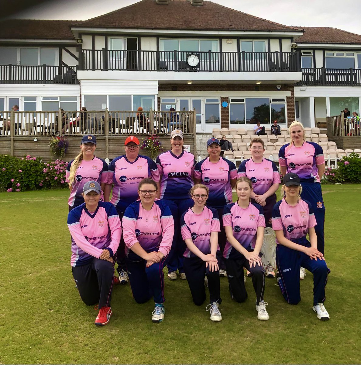 Team always 🤍🤍