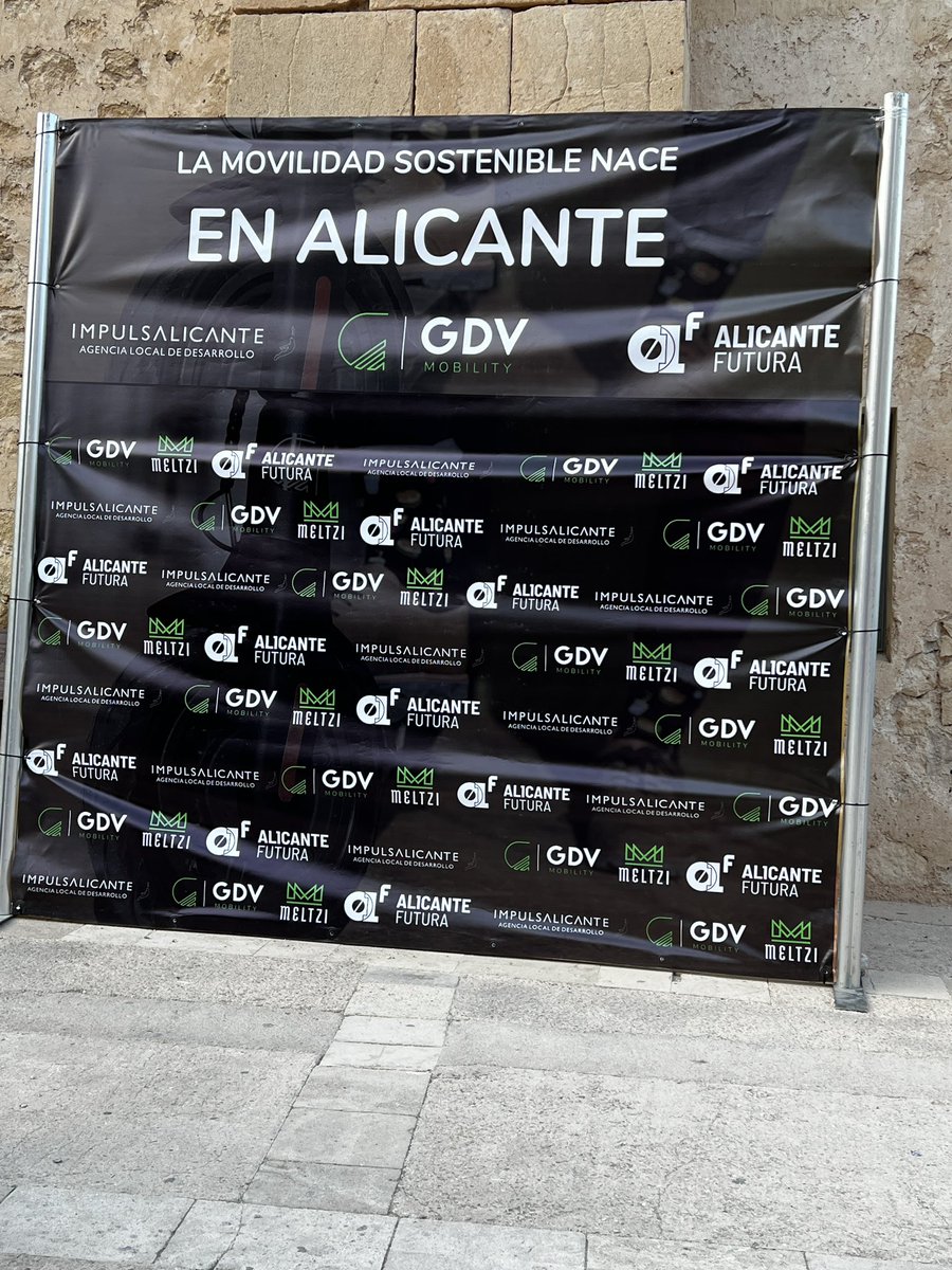 Socialniuscom's tweet photo. En unos minutos estaremos con #GDVMobility en su evento ‘La movilidad sostenible en Alicante’ con muchas sorpresas y con la #movilidadsostenible cómo protagonista en el Castillo de Santa Bárbara https://t.co/jh5ocepRM5
