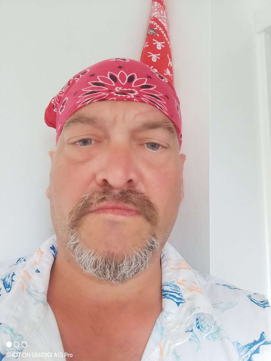 isaacfaded's tweet photo. I stand with the farmers world wide! Follow for follow of like minded folk.  #resist #fucktheelites #growyourown https://t.co/9scITIHfRq
