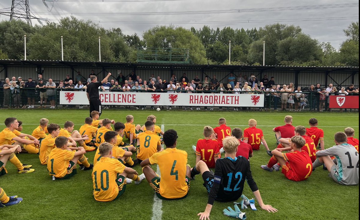 👏👏to the players of Teams ‘Bale, Allen &amp; Ramsey’ for their outstanding application on &amp; off the pitch <a href="/FAWales/">FA WALES</a> #CymruCup.  

Da Iawn Bois🏴󠁧󠁢󠁷󠁬󠁳󠁿👍

Also the ‘Team behind the Team’ who again went above &amp; beyond to provide such a supportive environment for the players to thrive 👏👏⚽️