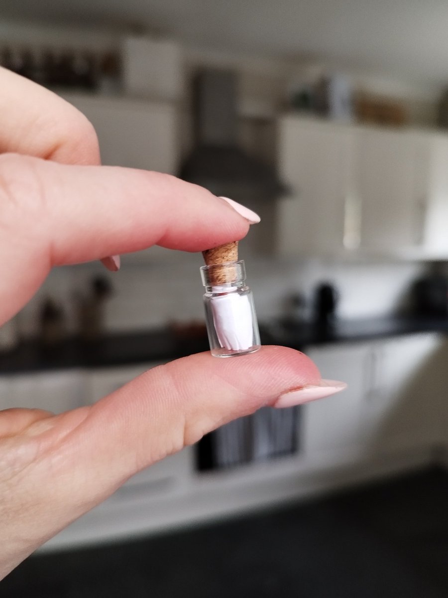 alicialouisemay's tweet image. On a sad day, I'm coming home to the loveliest surprise of all.
#messageinabottle #findingsolace #hope