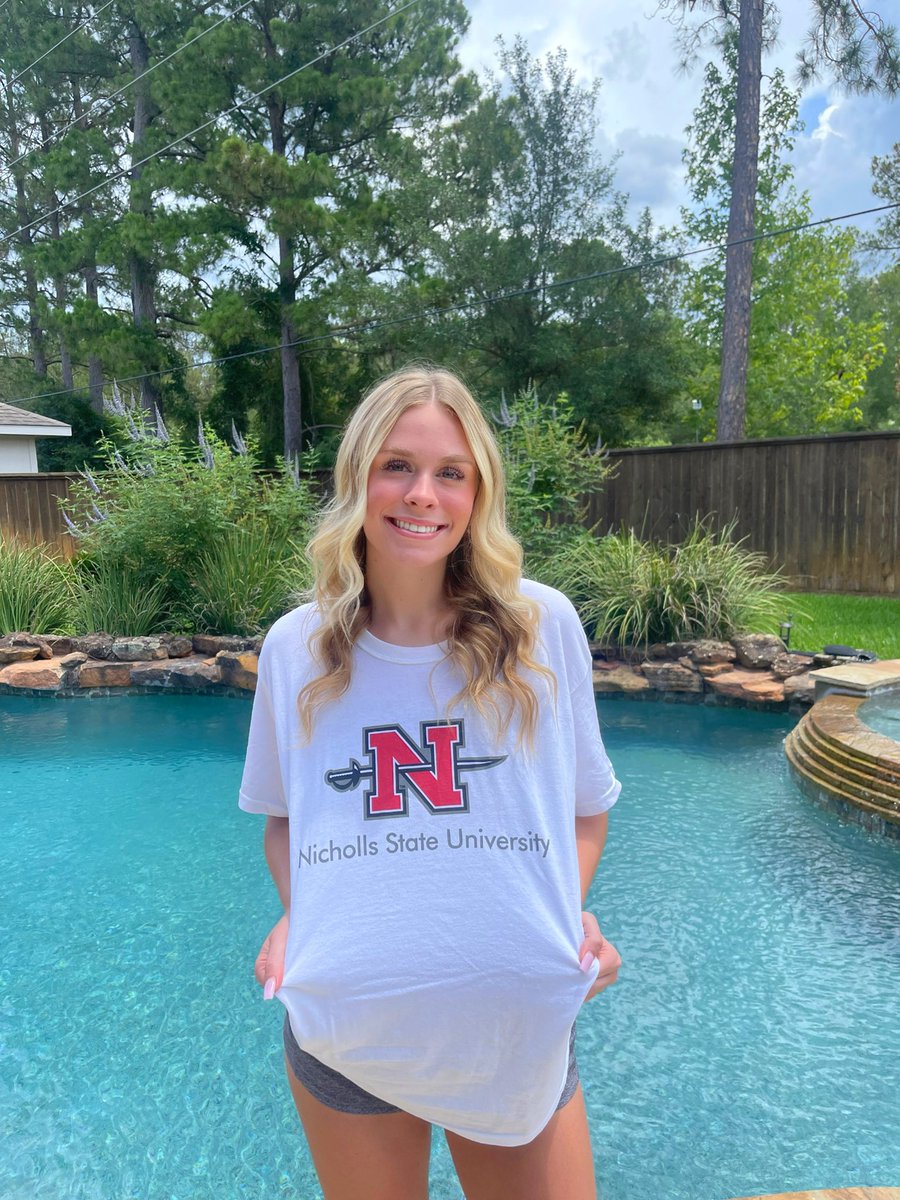 grac1ecampbell_'s tweet photo. I am SO EXCITED to announce that I have verbally committed to play D1 volleyball at Nicholls State University!I am so thankful for my family, friends, teammates,and all of my coaches that have helped me grow as a player and supported me through this process. Geaux Colonels!! ⚔️❤️ https://t.co/LTprpfWVix