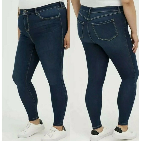 Emma_Jeane tweet media