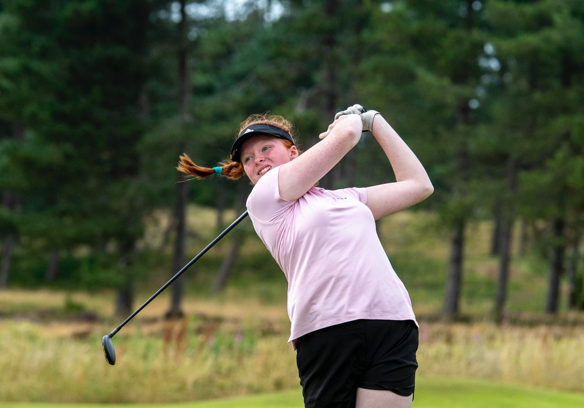 🏆 ENGLISH GIRLS U14/U16 CHAMPIONSHIP: Day 2

⚔️ All to play for! - It's still Rosie Bee Kim (U16) and Annabel Peaford (U14) out in front, but we're set up for an enthralling final day at <a href="/FormbyLadiesGC/">Formby Ladies Golf Club</a>! 👀

Read the report: fal.cn/3qzR8

🇺🇦 #EGStandswithUkraine 🇺🇦