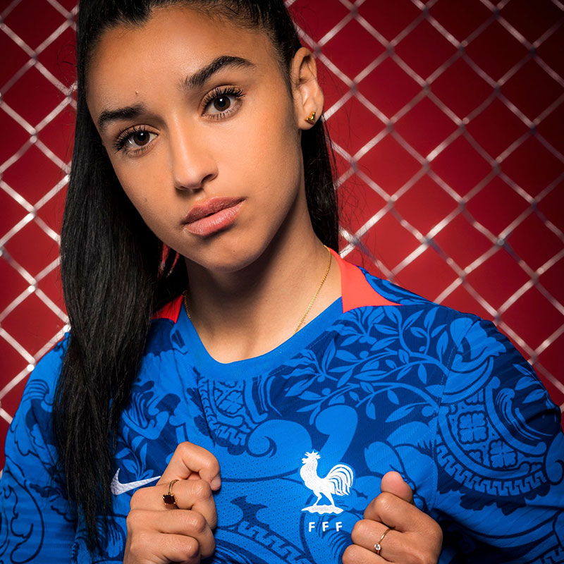 __MaxMaillots's tweet photo. Concours flash en hommage aux Bleues ! 🇫🇷

RT + Follow pour participer et tenter de gagner le maillot domicile de la France pour l'Euro 2022 ! 🔥👕

⏳ TAS en 72h ! https://t.co/FJGEIR3HwQ