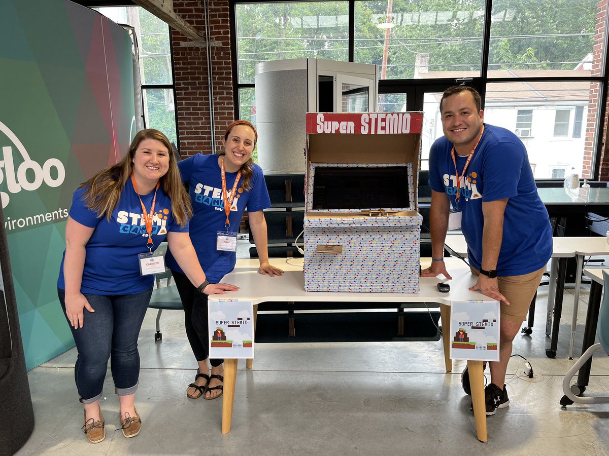 MrMorningEDU's tweet photo. Bloxels meets Cardboard Arcade!! 🕹👾 Super fun creating this cardboard arcade contraption to play our @bloxels game on. Excited to bring this into my classroom for the students! @STEMCampEdu #STEMCampEDU @juliaecin @carolyncwitt #engineeringdesign https://t.co/9SfaJ0kJAQ
