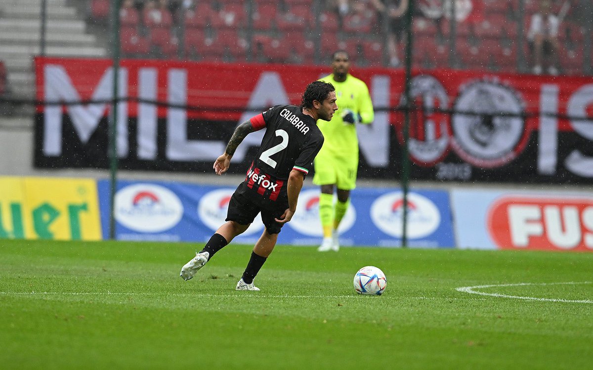 davidecalabria2's tweet photo. Pre season 🔴⚫️ #WACACM #SempreMilan @acmilan https://t.co/Vzsy1VGatz