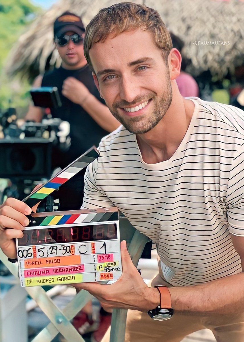 PauMauFans's tweet image. 𝙈𝙖𝙪 𝙜𝙧𝙖𝙗𝙖𝙣𝙙𝙤 𝙨𝙪 𝙣𝙪𝙚𝙫𝙤 𝙥𝙧𝙤𝙮𝙚𝙘𝙩𝙤 𝙥𝙖𝙧𝙖 𝙉𝙀𝙏𝙁𝙇𝙄𝙓 "𝙋𝙚𝙧𝙛𝙞𝙡 𝙁𝙖𝙡𝙨𝙤"...❤‍🔥🎬

#MauricioHenao #MauHenao #actor 
#netflix #serie #Adrian #personaje #netflixlatinoamerica #behindthescenes