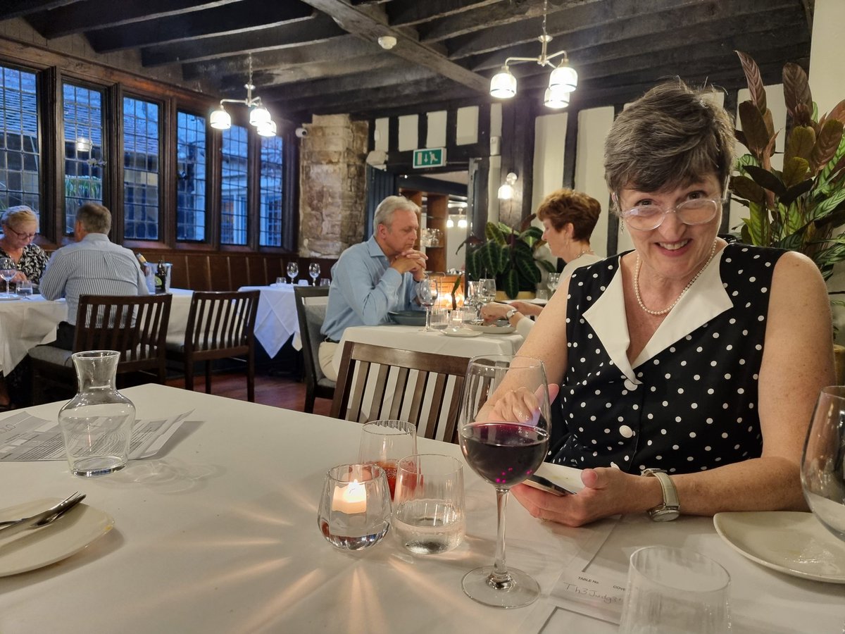 Currently <a href="/AlMoloDorch/">Al Molo Dorchester</a> for opening night and I have to say  WOW! From walking through the door to appetisers and now a starter, these people know what they are doing! Appetiser was beetroot &amp; cream cheese with a king prawn and we chose Scallops as a starter, outstanding flavours.