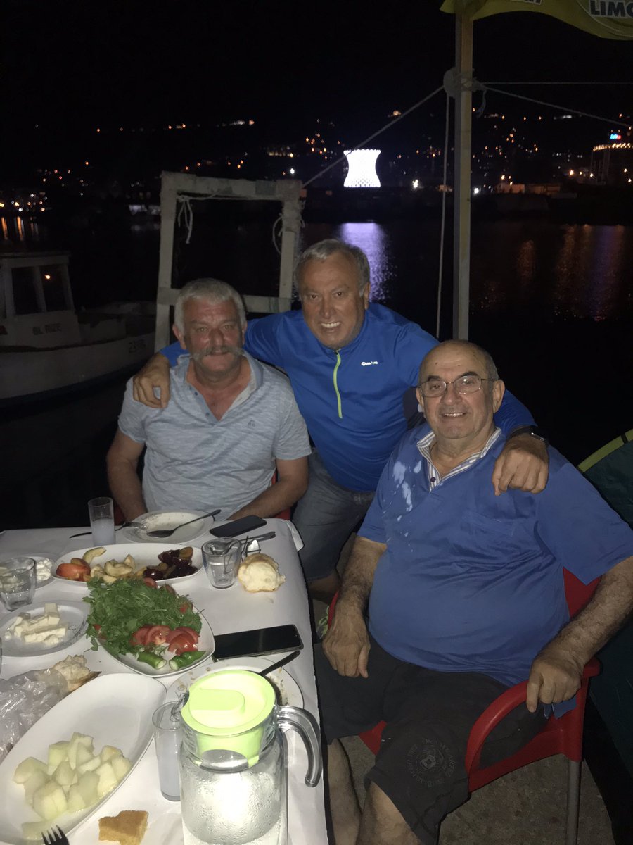 <a href="/KadirBakir53/">kadir Bakır</a> Hayat dostlarla yaşamaya değer💚💙😍