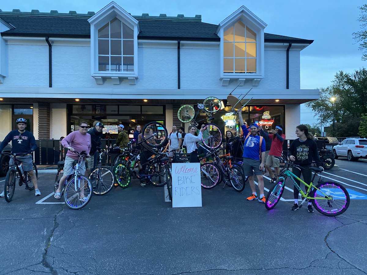Brightz_Ltd's tweet photo. #PedalsNPints with @PatronSaintsBrw and @WersellsBike tonight to Fusion! We roll from Patron Saints at 7! Here’s a photo of our group from last time!
#brightzlights https://t.co/21OhRuyeVk