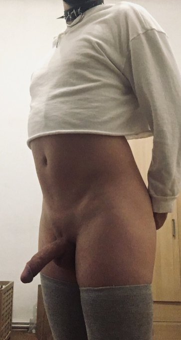 Slender boy waiting to get fucked https://t.co/jPF5AmaXKn<a href="/tag/femboyfriday"class="tags"><span>#femboyfriday</span></a>