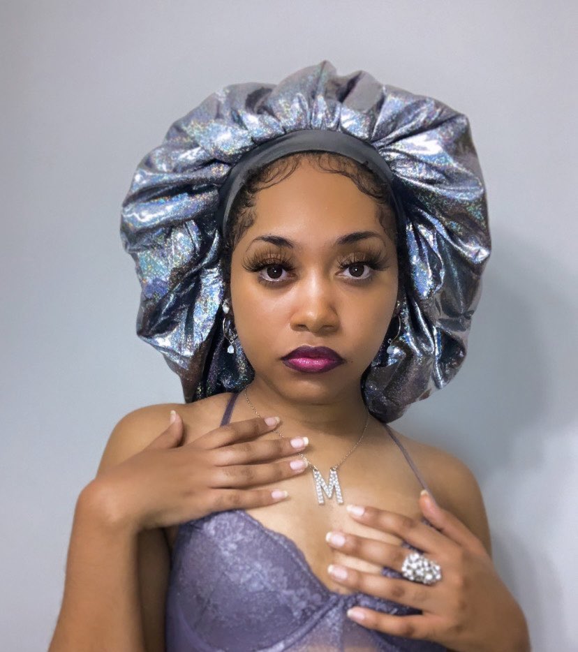 MichelleMarlisa's tweet photo. Other faves from working with @KissProducts ๐ฅฐโจ
#redbykisscrew #weheartwessentials
#bonnet #hairbonnet #blackhaircare #naturalhair
#hairmodel #naturalhairmodel https://t.co/CwS39FSQas