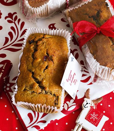 InSeasonRecipes's tweet photo. Banana and cranberry tea loaf #seasonal #recipe https://t.co/Z3suuk8R5j https://t.co/oVLB20LZKZ