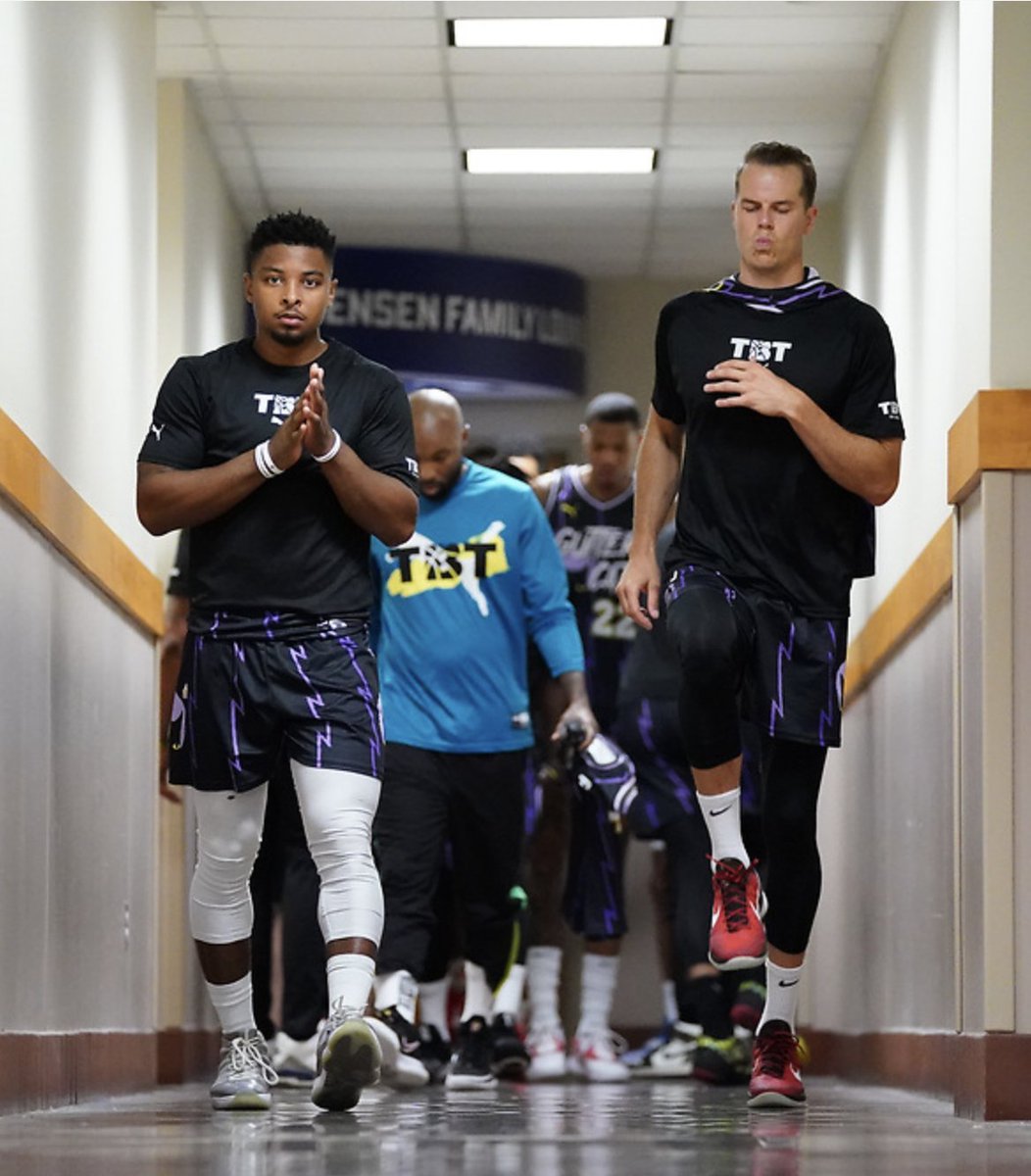 LOCKED IN 🗣️

🏀 TBT Quarterfinals 
🆚 AfterShocks
⏲️ 9:00 PM ET
📍 Wichita, KS
📺 ESPN2

#TeamGutterCats | @TheTournament @Puma @ESPN