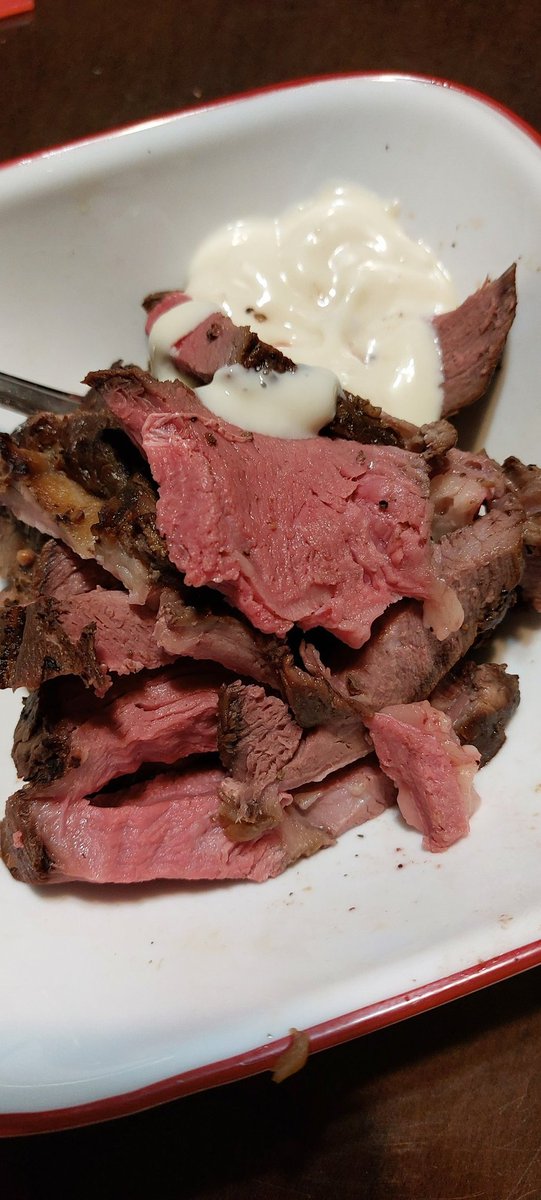 BirnamPork's tweet photo. Beef salad with side of horseradish mayo π #cornfedbeef #ontbeef #homegrown https://t.co/1Vf7wPrWmL