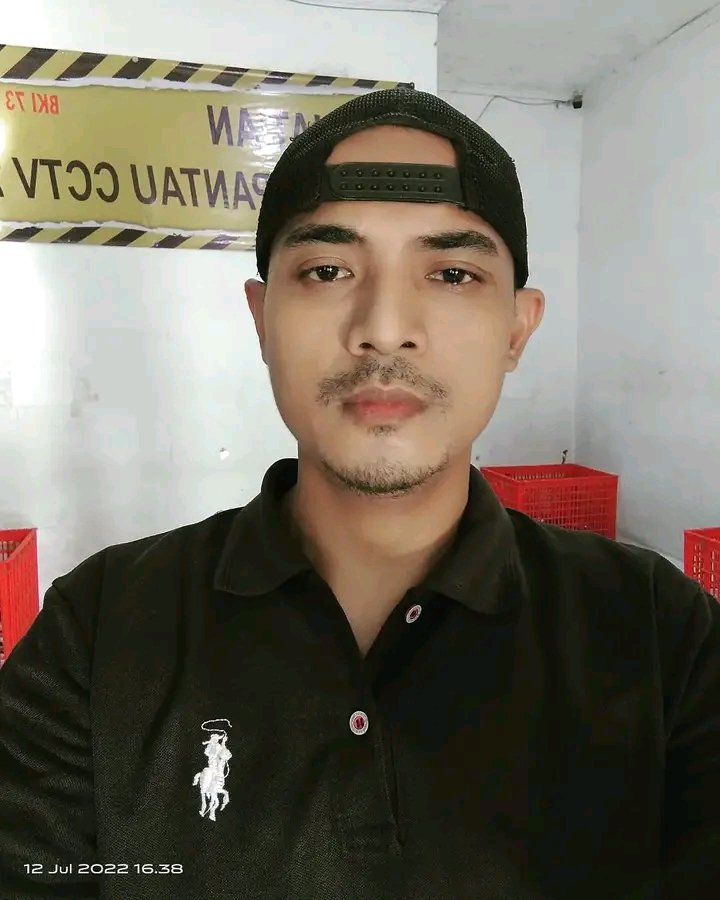 Cuma bisa pasra ke pada tahun aku blm bisa 40 harian ank ku .aku dah berusah buat ngumpulin uang buat 40 harian ank .tiba2 aku di rawat aku di oprasi kerena usus buntu ..jadi aku cuma bisa nagis harus cari kemana lagi buat 40 harian ank ku .ya Allah 😭😭🍚