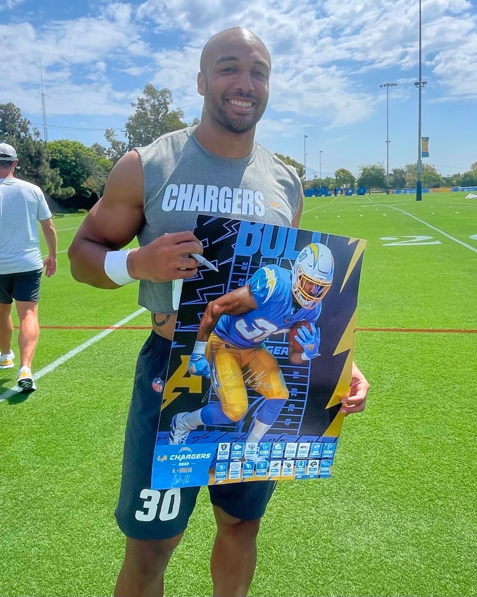 Los Angeles Chargers tweet media