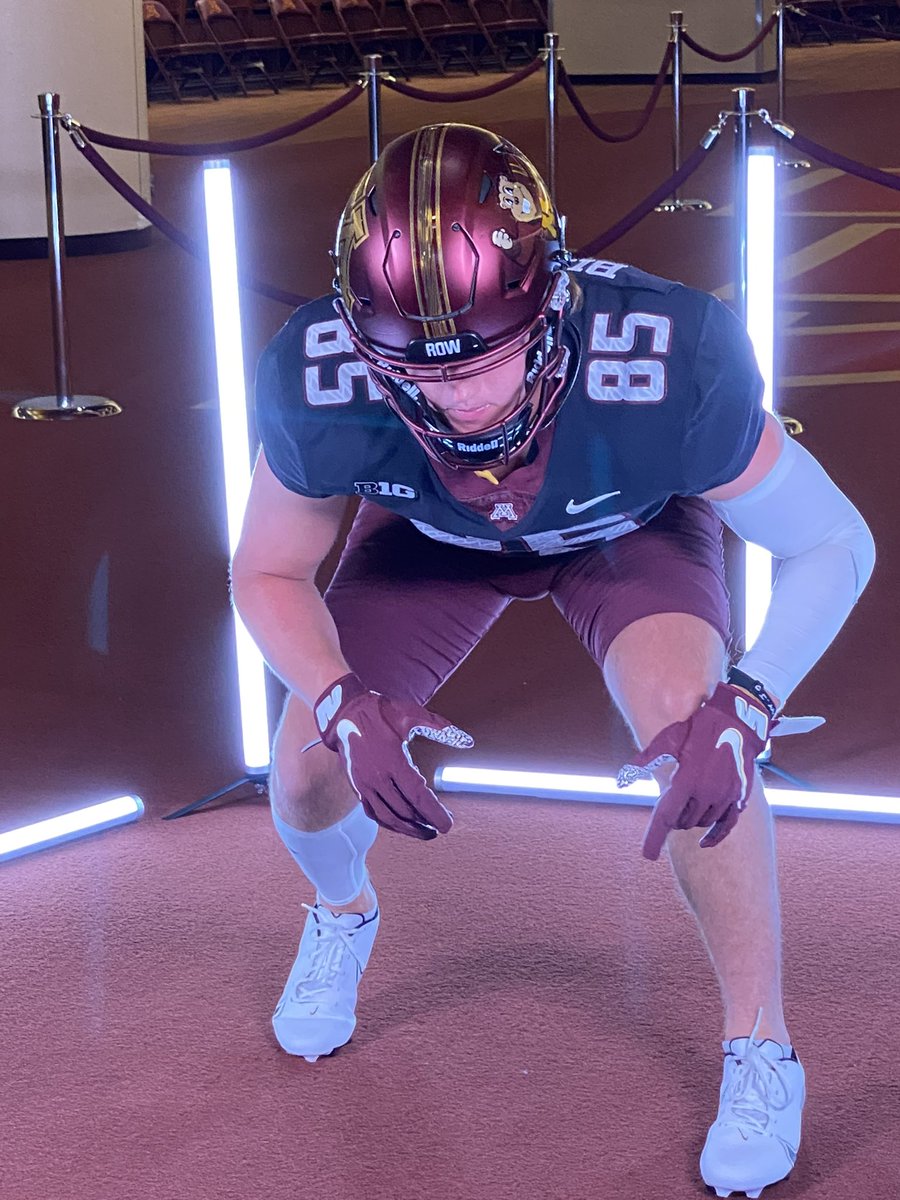 After a great camp and talk with <a href="/Coach_Fleck/">P.J. Fleck</a> and <a href="/JoeS_Rossi/">Joe Rossi</a> I am honored to receive an offer from the University of Minnesota! #RTB #SkiUMah <a href="/Coach_DCollins/">Danny Collins</a> <a href="/CoachHarbaugh/">Greg Harbaugh, Jr.</a> <a href="/EzeObiora2/">Coach Eze Obiora 🇳🇬</a> @Rivals_Clint <a href="/AllenTrieu/">Allen Trieu</a> <a href="/bhss_football/">Bloomington South Football</a>