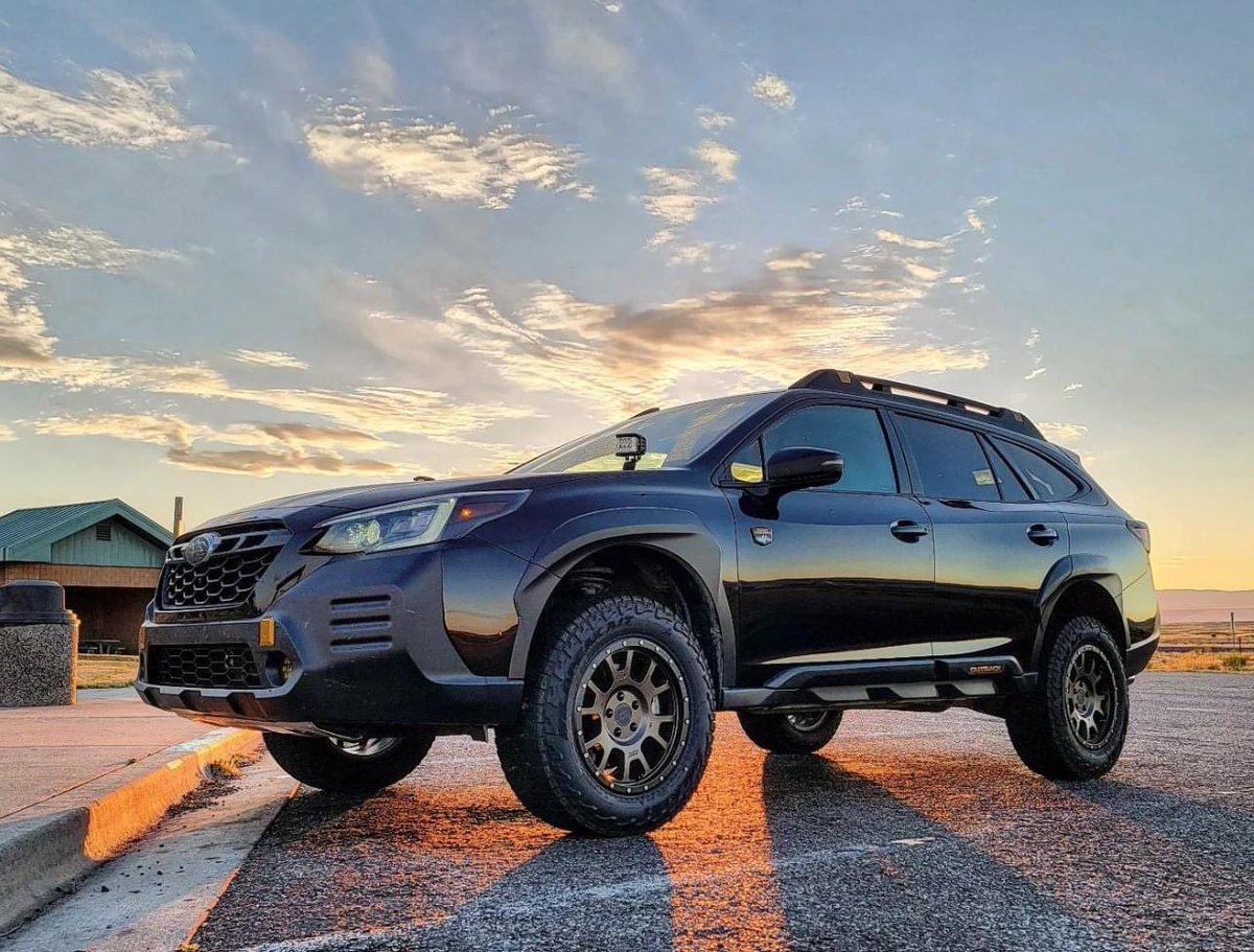 Anderson_Subaru's tweet photo. Traveling to new destinations one trip at a time. 🌅
📸 Olaf F.
#AndersonSubaru #Outdoors #Subaru #Outback #Roadtrip https://t.co/WPPPPNopJx