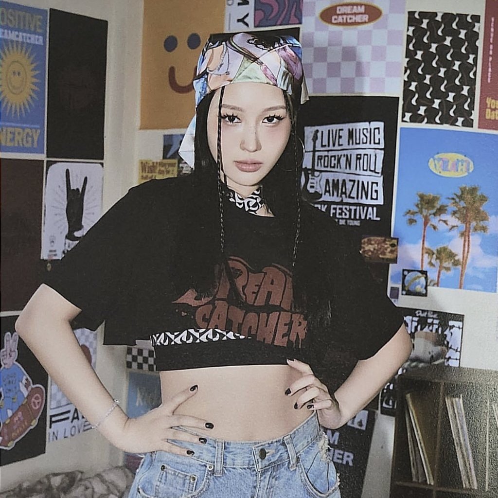 singthinker's tweet image. LEE SIYEON?????? 
Cr : deukaefans