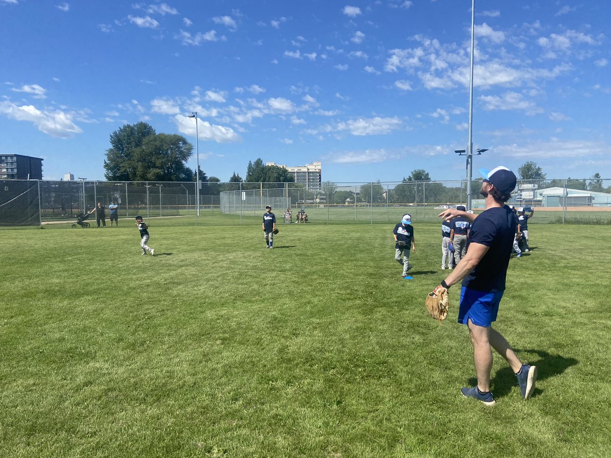 Blue Jays Baseball Academy tweet media