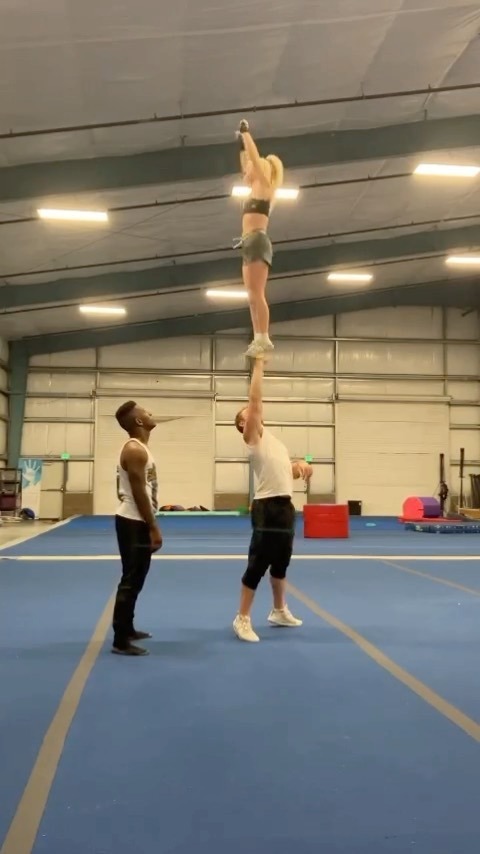 hailey_dlynn's tweet photo. Just a cute stunt featuring @yaw_way
โข
To shop this top visit the link in @gk_cheer ๐
โข
#cheer #cheerleading #icu #ecuโฃ #cheerleader #cheerleaders #tumbling #cheerlife
#cheerathletics #stunting #cheerbow #cheering #cheerstagram #cheerpractice
#chโฆ https://t.co/ObaCaTPVDO https://t.co/tVkOBnJUZg