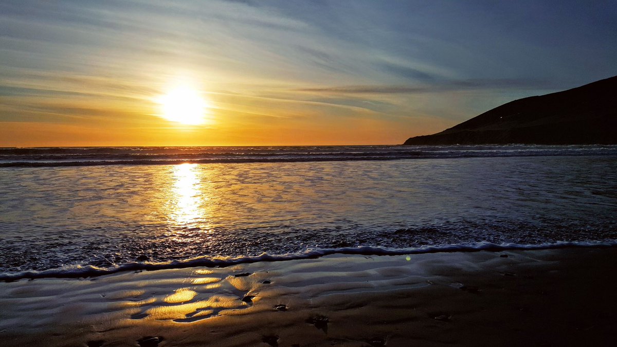 OutsideinDevon's tweet image. 😀Exciting opportunity.😀 

There are a few more spaces available on this fully funded introductory outdoor swimming research project. 🌊🏊‍♀️🏊‍♂️

Amazing place to enjoy the water with amazing people. 

For more information DM this account 💬or email 📧spnt.outside@nhs.net